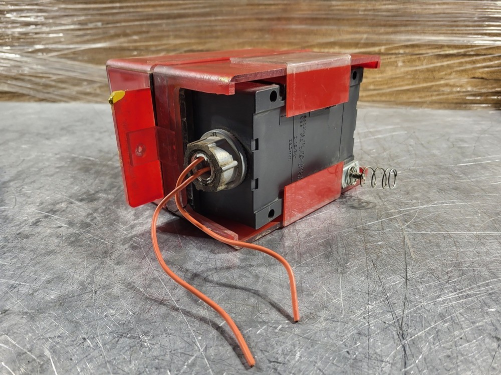 COOPER GHG43 6A, 400V, Control Switch – Safety Equipment