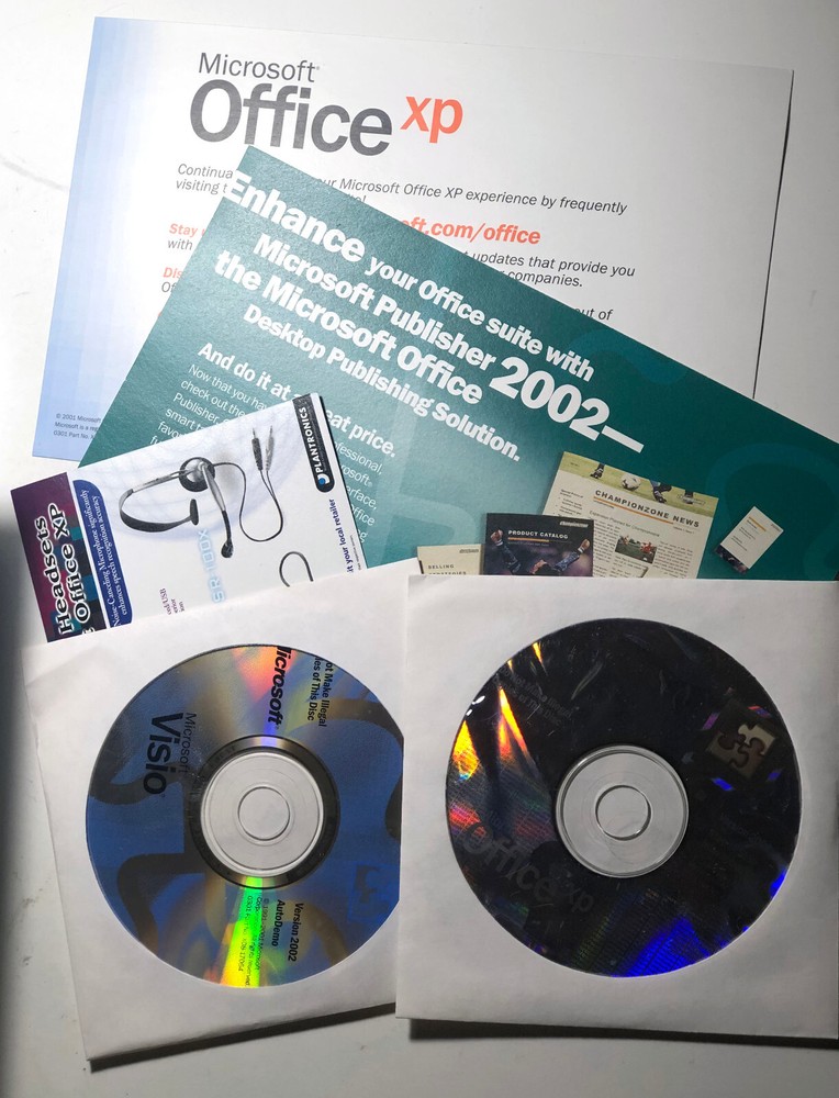 Microsoft Office XP Standard Version 2002 PC Computer Software Complete