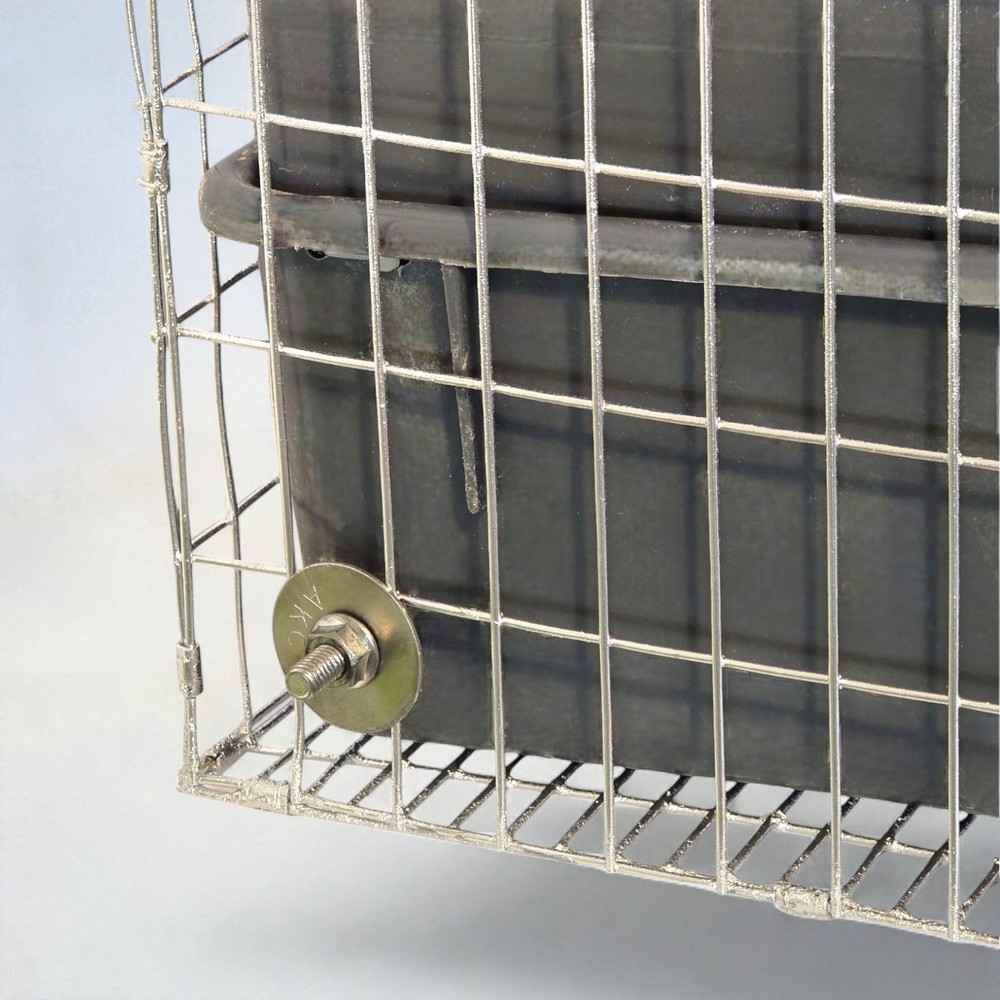 Refurbished Plastic Rabbit Nest Box – Weather-Protective, Locking Cage-Mount – L