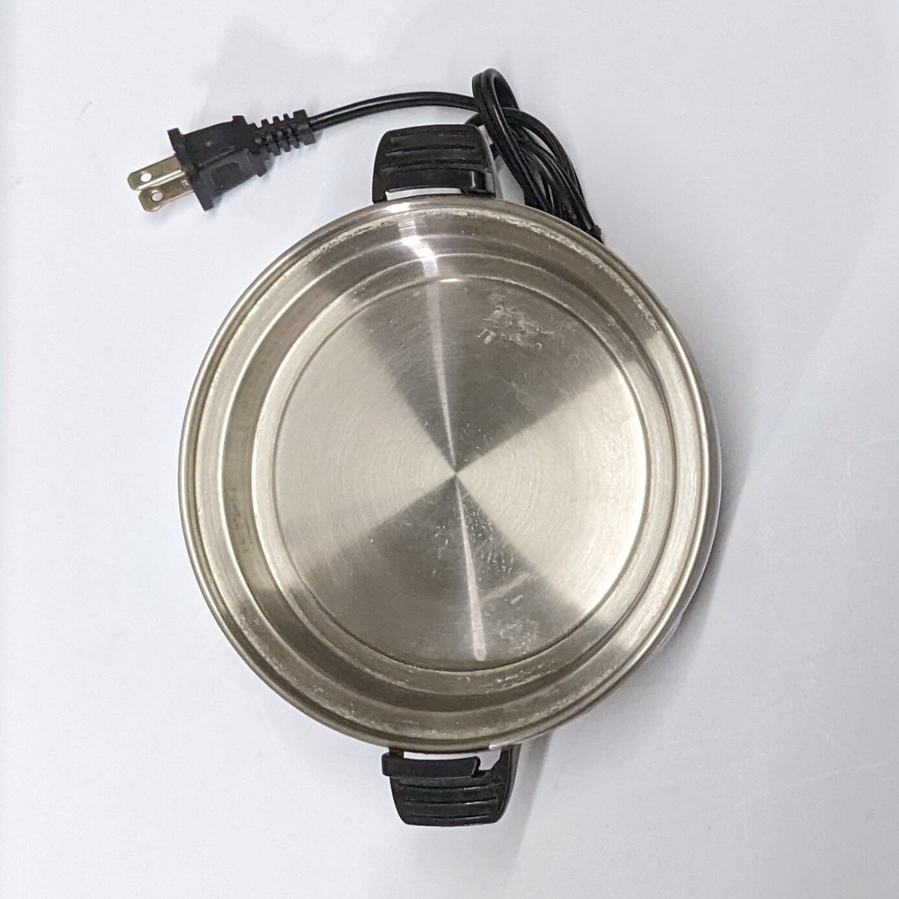 Dash Rapid Egg Cooker Frying Base and AC Plug for Model DEC005BK