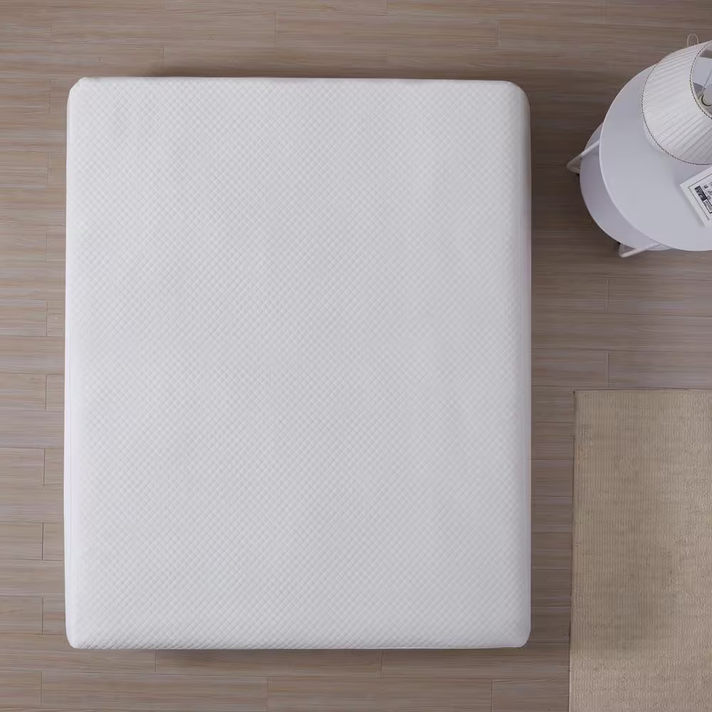 Comfort Top Polyester Bed Bug Blocker Cal King Mattress Protector