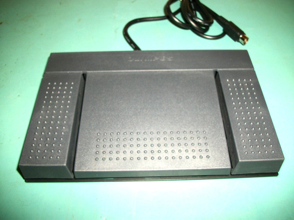 OLYMPUS RS27H Transcription 3-Button Foot Switch Control. See Connection.