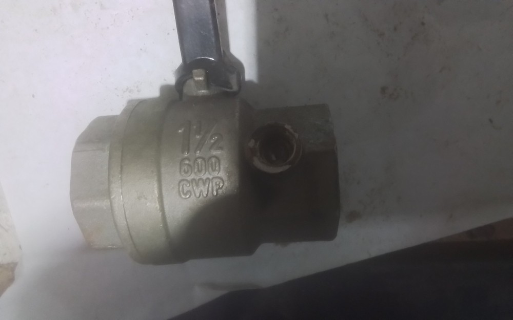 COMBU 1-1/2'' 600 CWP (I11B)