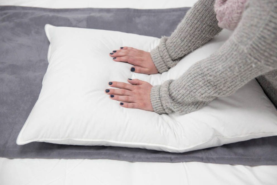 Best Western Aurora Medium Down Alternative Pillow
