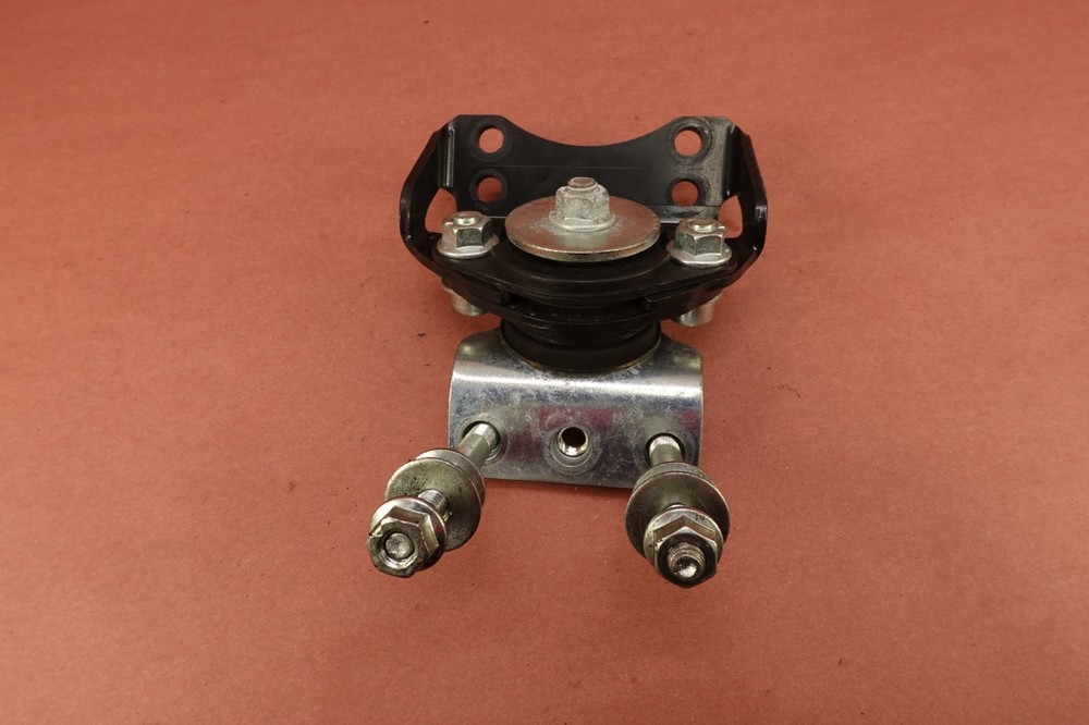 2002-2006 Harley Davidson V-rod Vrod Engine Motor Mount Bracket