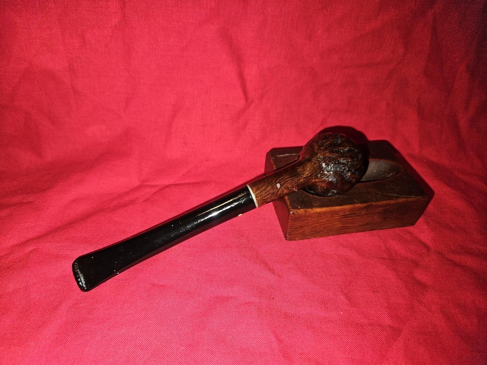 Willard Vintage Estate Pipe Imported Briar