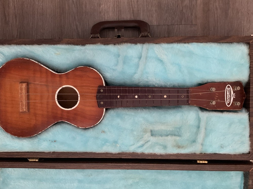 Vintage True Tone Ukulele
