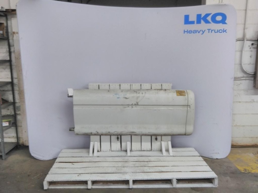 For 2011 PETERBILT 387 SIDE FAIRING Left ,  MD