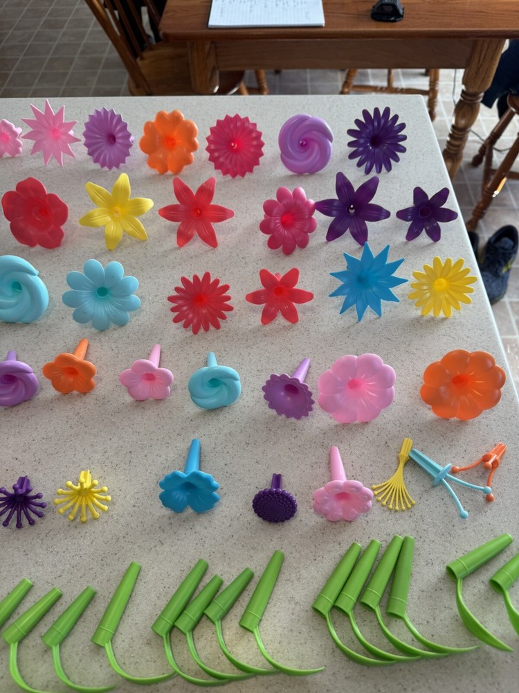 Biranco Flower Garden Set - 122 pc