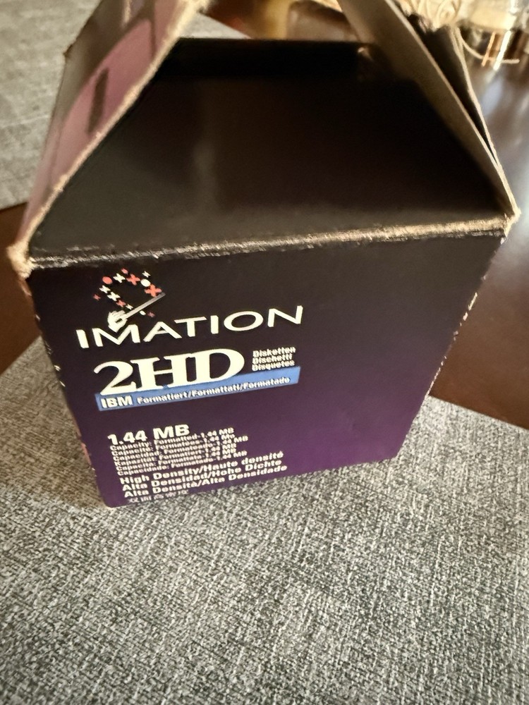 Imation 2HD IBM Formatted Diskettes 25 Pack Open Box