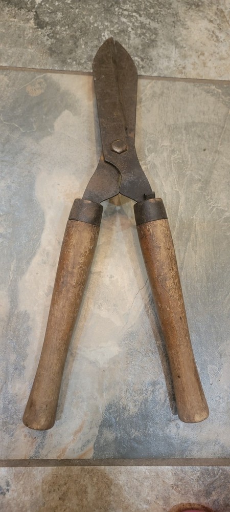 Vintage Pruning Tools, Primative Garden Tools, Primitive Garden Tools