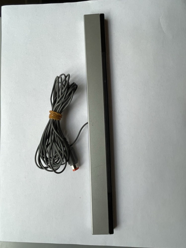 Nintendo RVL014 Original Wii Sensor Bar - Silver