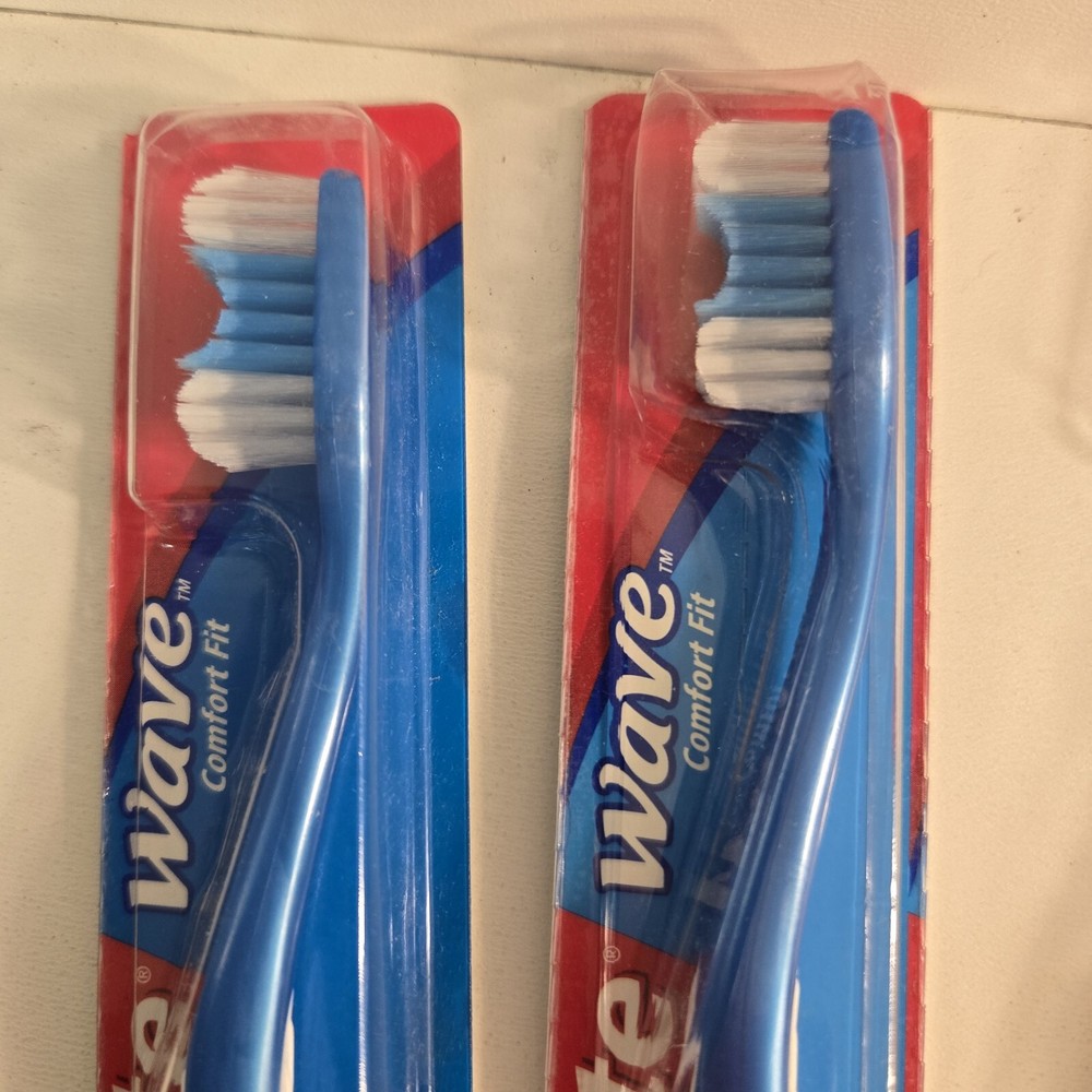 Set Of 4 Colgate Wave Toothbrushes, Soft, Compact Head