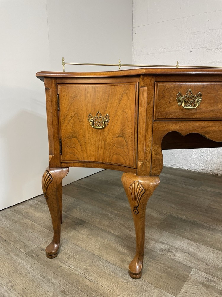 Thomasville Fisher Park Collection Sideboard/ Buffet with Brass Gallery