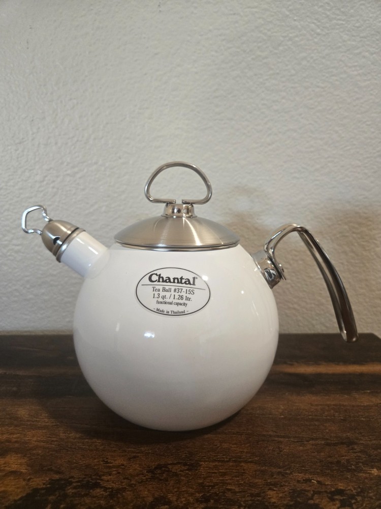 Chantall Tea Ball 1.3 quart-white