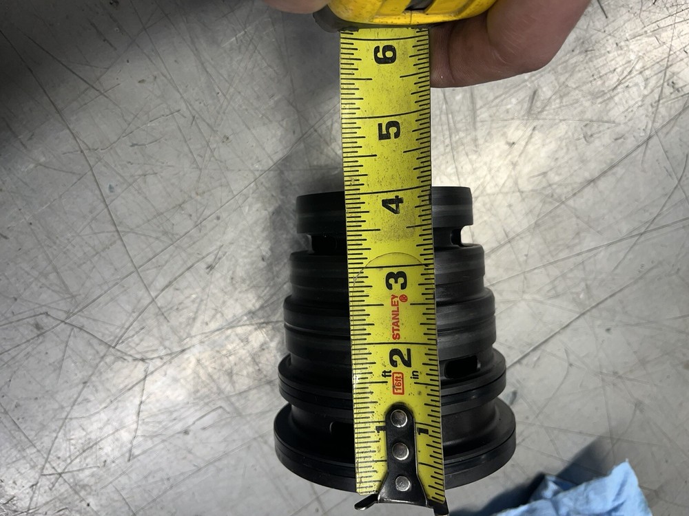 CT332, CT333D, 450CT, 445CT Bosch Rexroth Final Drive Distributor