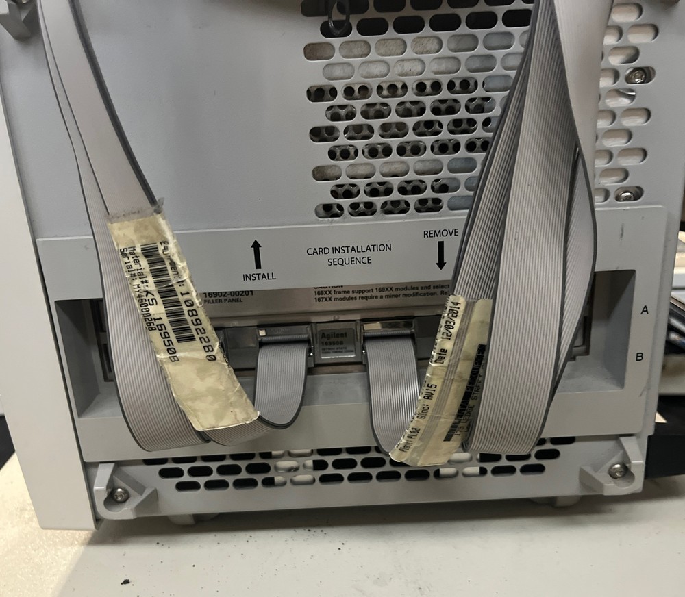 Agilent 16901A Logic Analysis System with Cables