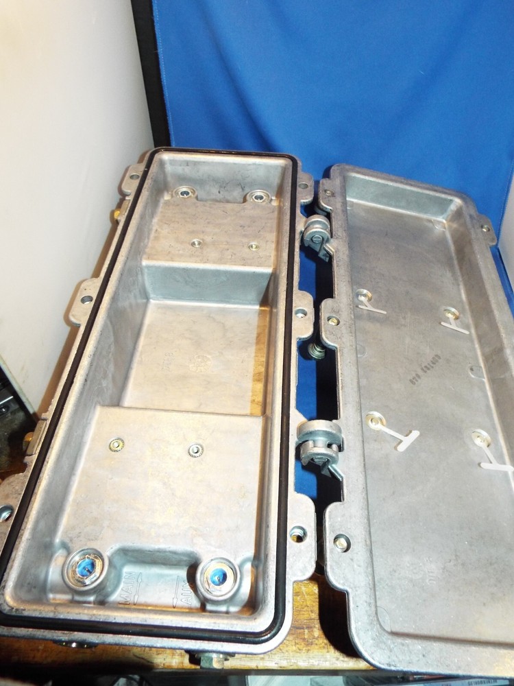 SCIENTIFIC ATLANTA SYSTEM Amplifier II UNCOATED HOUSING