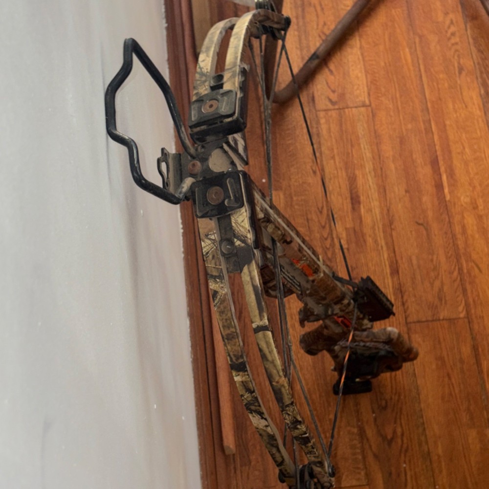 Invader HP Camouflage Crossbow High Performance Model in Camouflage Pattern