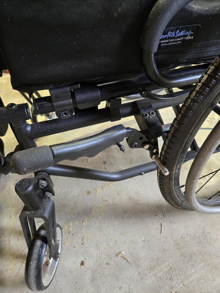 Quickie 2 folding manual wheelchair 20 x 21