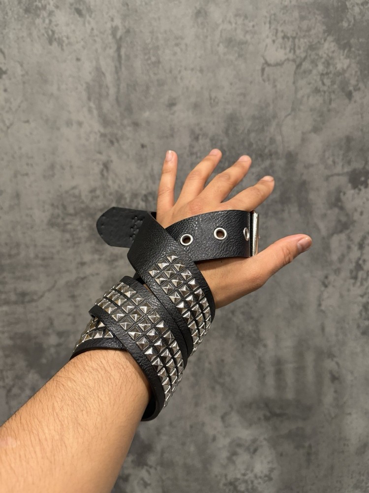 Black Pyramid studded leather belt Y2K alternative Emo Goth