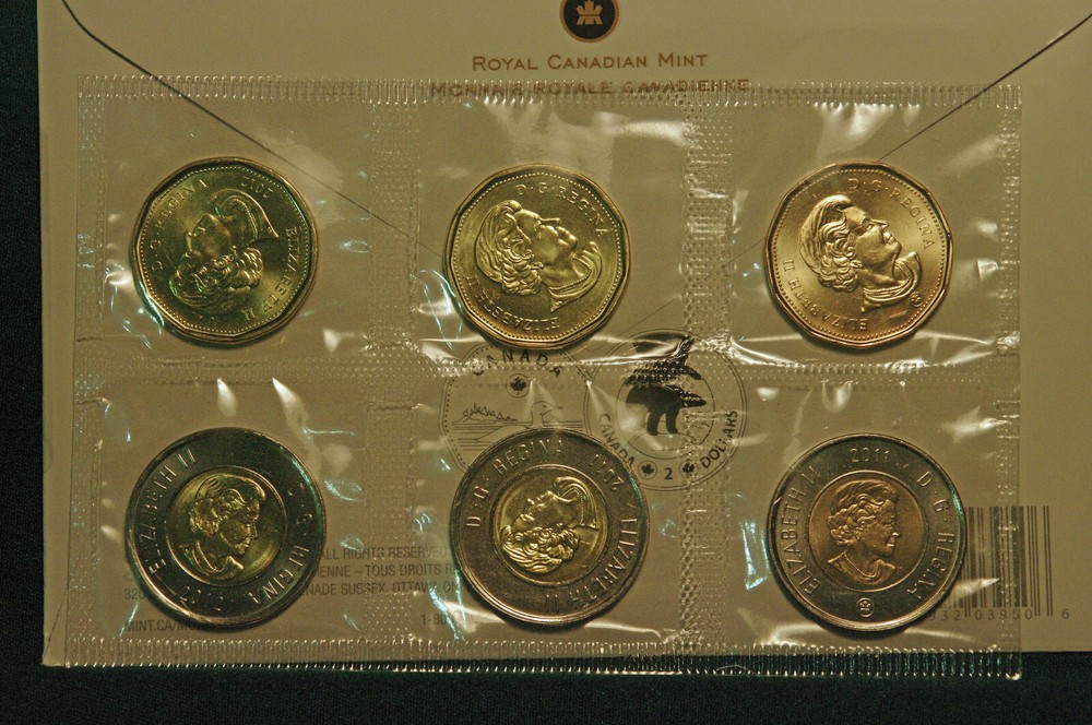 2011 - 2012 Canada Circulation coin & test token set - 3 loonies & 3 toonies
