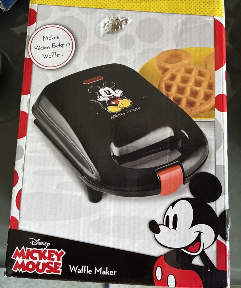 Disney DCM92 Mickey Mini Waffle Maker Black