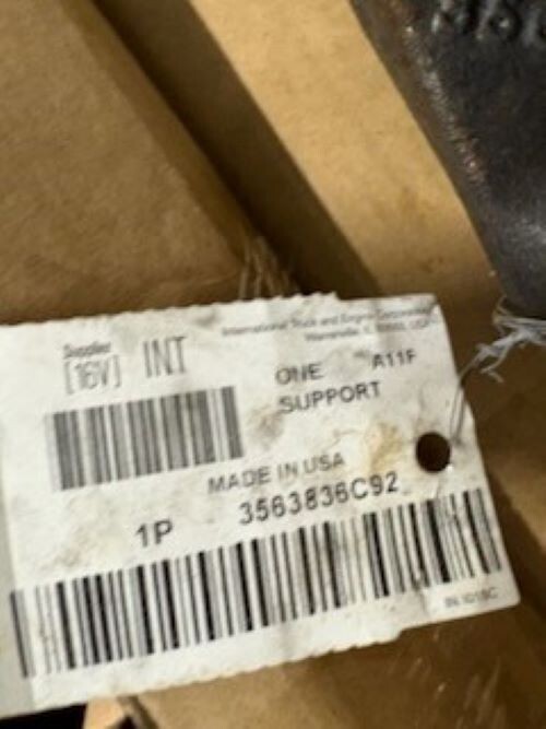 International spring hanger 3563836C92