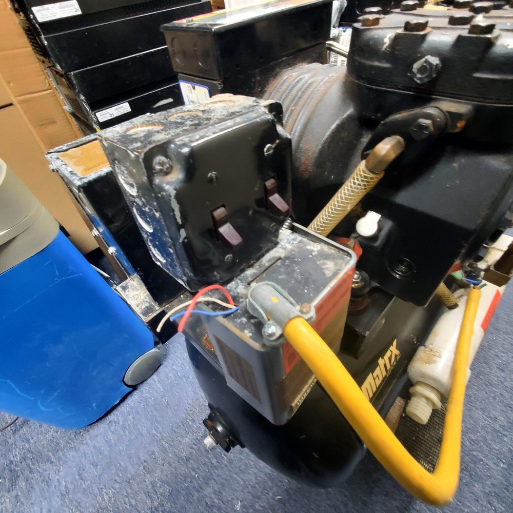 MDS Matrx AMD-100-2 Air Compressor 4-6 User Used