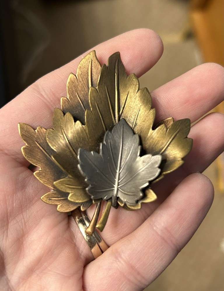 Triple Leaf Brooch Three Tone Metal People Leaf