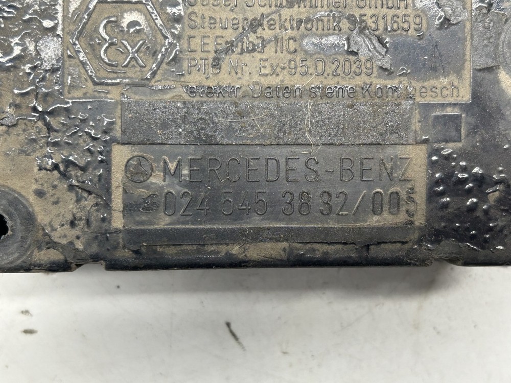 Mercedes Benz control unit module A0245453832