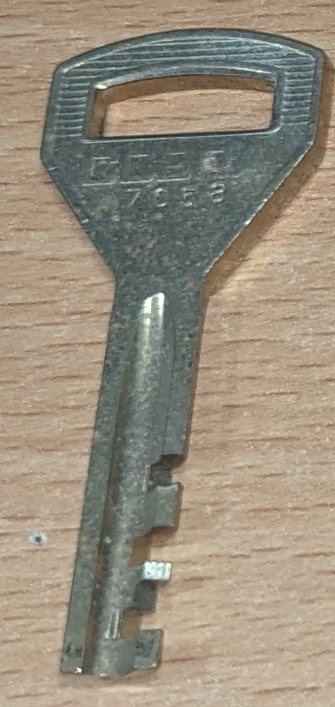 GREENWALD COBRA KEY (SAME AS GW 77-2018) CODED 7058
