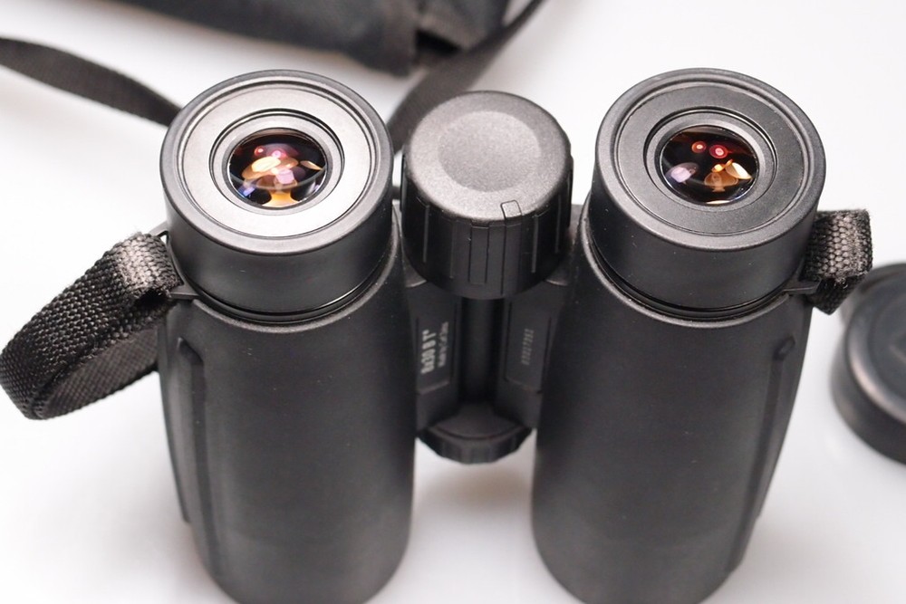 ZEISS 8X30 BT* BINOCULAR W/CASE/STRAP/CAP EXCELLENT