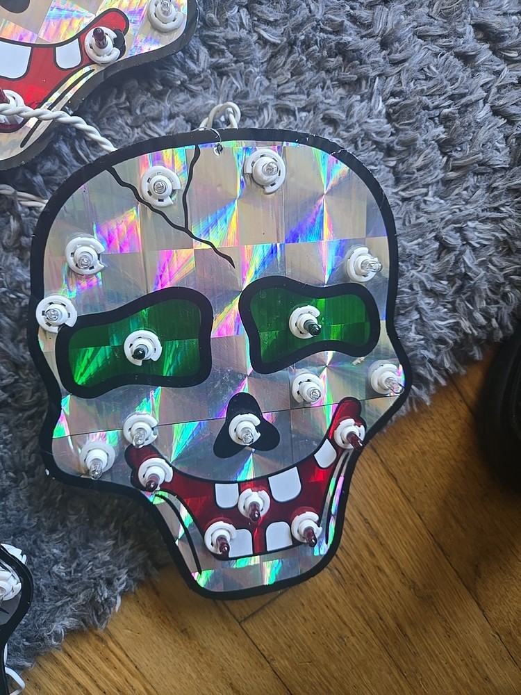Halloween String Up Lighted Skulls Decoration Working