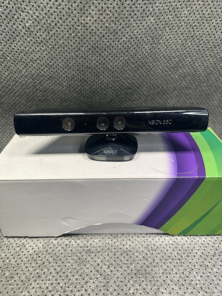 Xbox 360 Kinect with Box WORKS TESTED