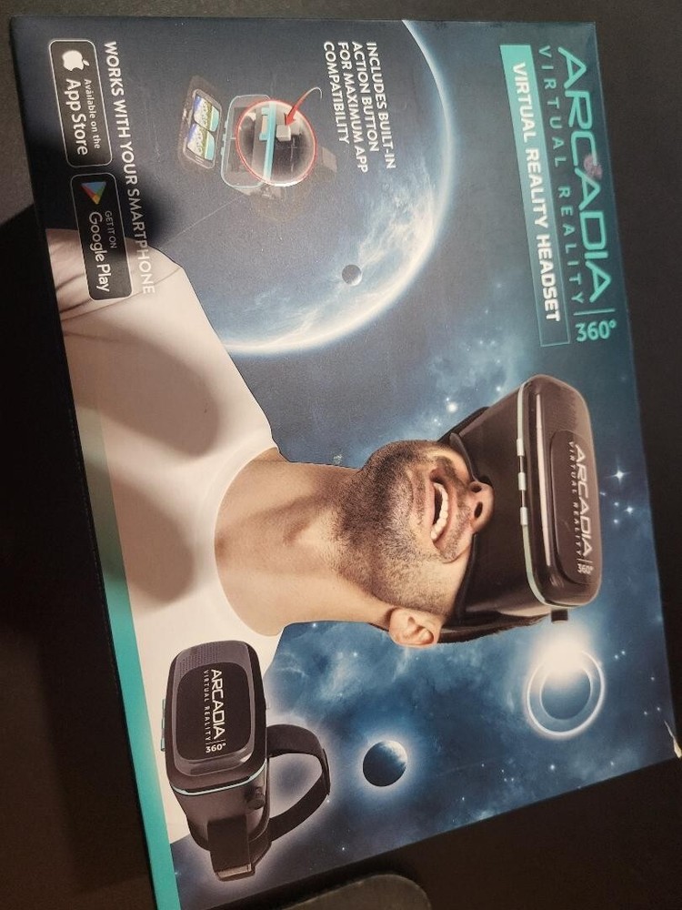 Virtual Reality Headset ARCADIA 360 Smartphone VR Android/ Apple