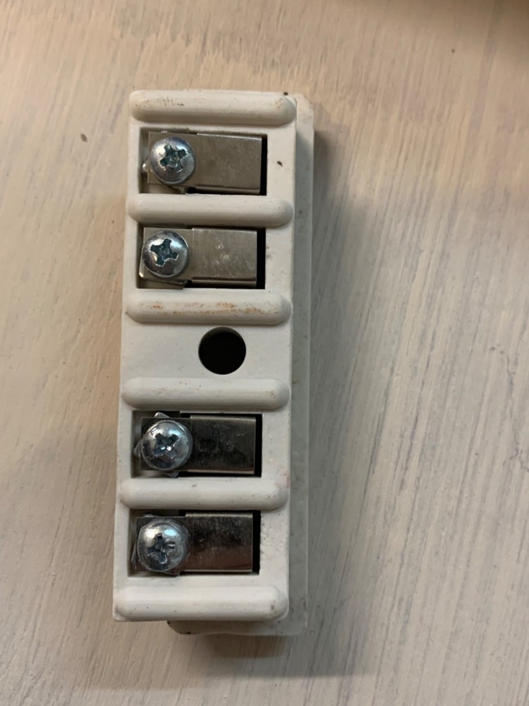 Dacor ECC Cooktop Ceramic Terminal Block 13020