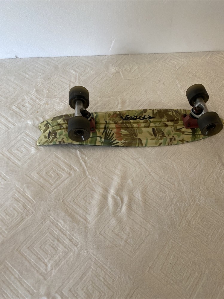 Globe Bantam Graphic Complete Skateboard - 23in x 6in