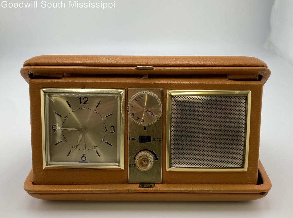 Vintage Clock/radio