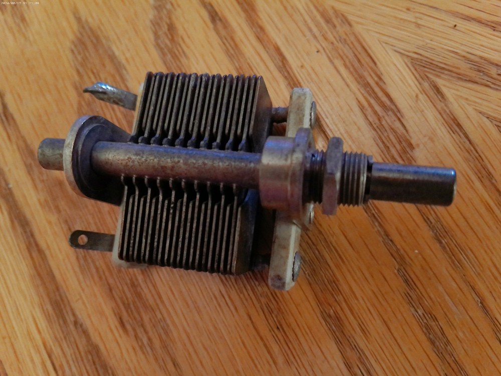 VINTAGE VARIABLE CAPACITOR TESTING GOOD AT 160PF