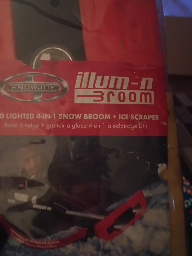 4-In-1 Multi Snow Tool Kit