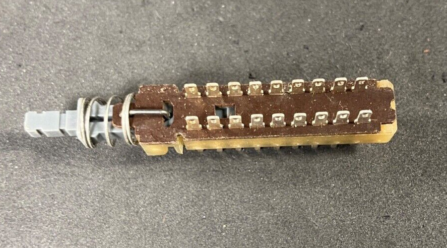 10pcs- Schadow Switch, 6PDT, G-series Push-button -