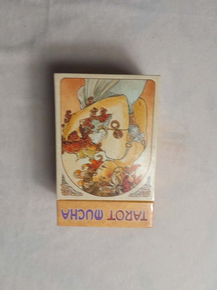 TAROT MUCHA LO SCARABEO