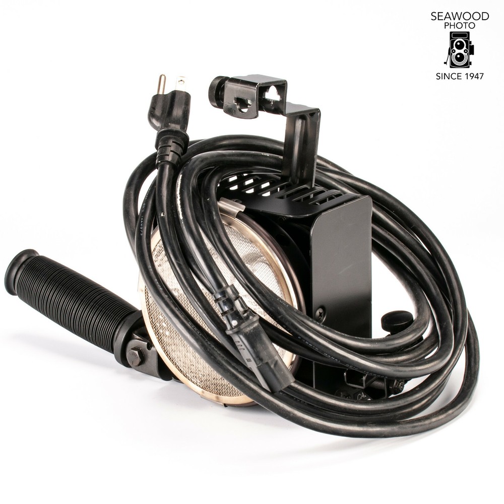 Lowel Omni Light Tested and Working GOOD AS-IS