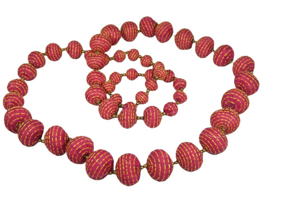 HANDCRAFTED ARTISAN BROWN / RED BEADED NECKLACE