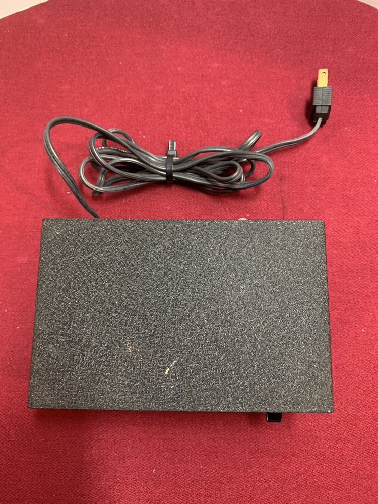 Kustom Kreations | Model 505 | 3 Amp Continuous Power Supply