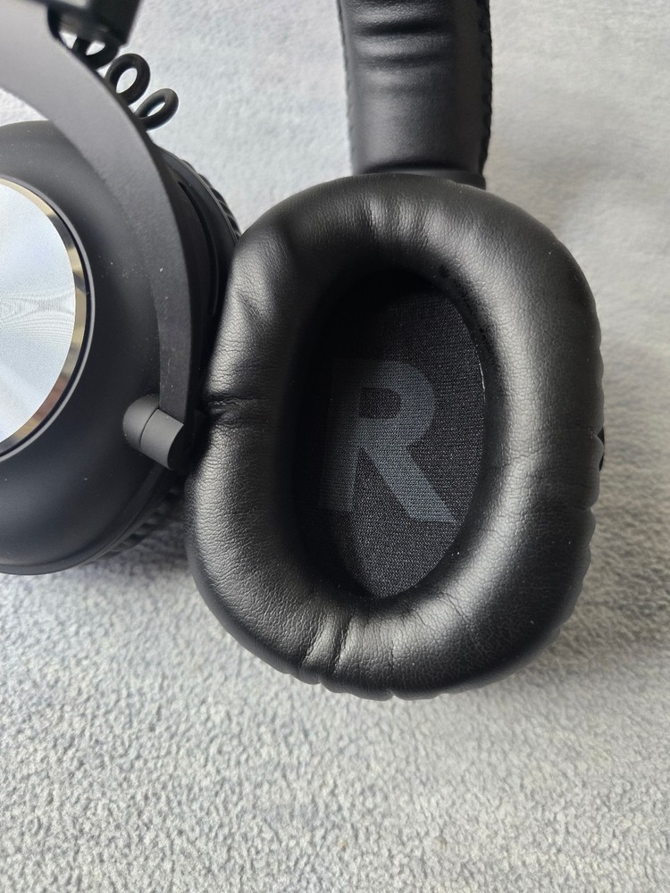 LogiTech Pro X A00101 Gaming Headset ● No Cable