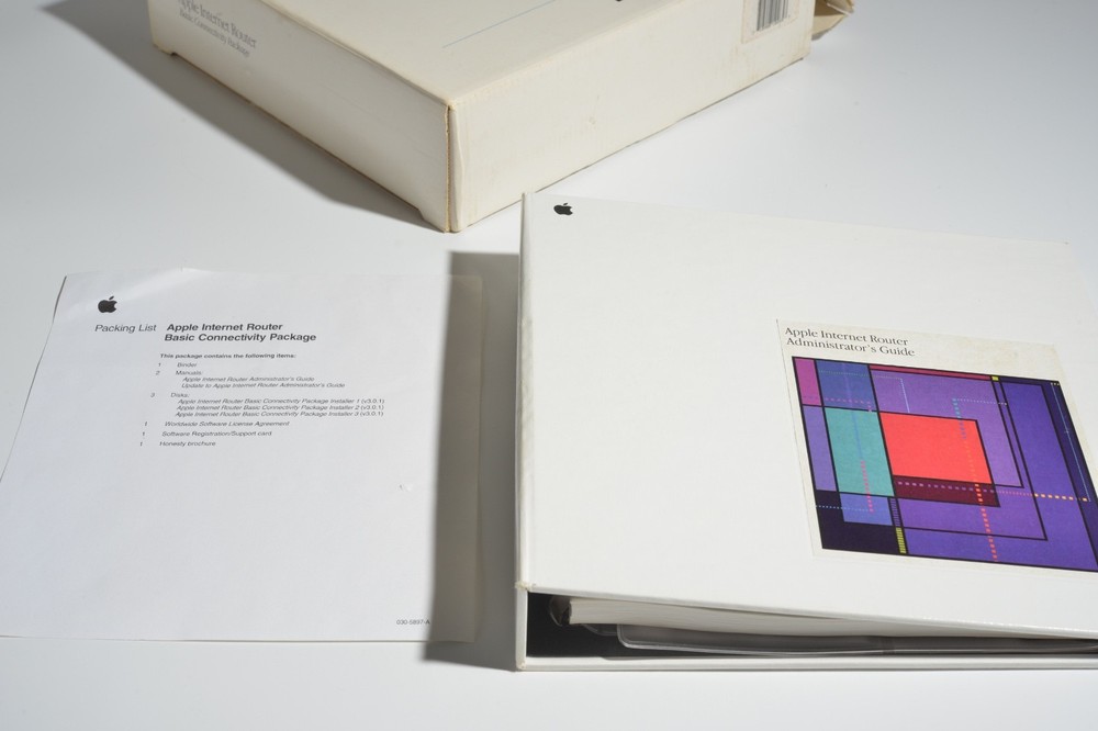 Apple Internet Router Basic Connectivity Package Software Kit w/ Binder Manuals