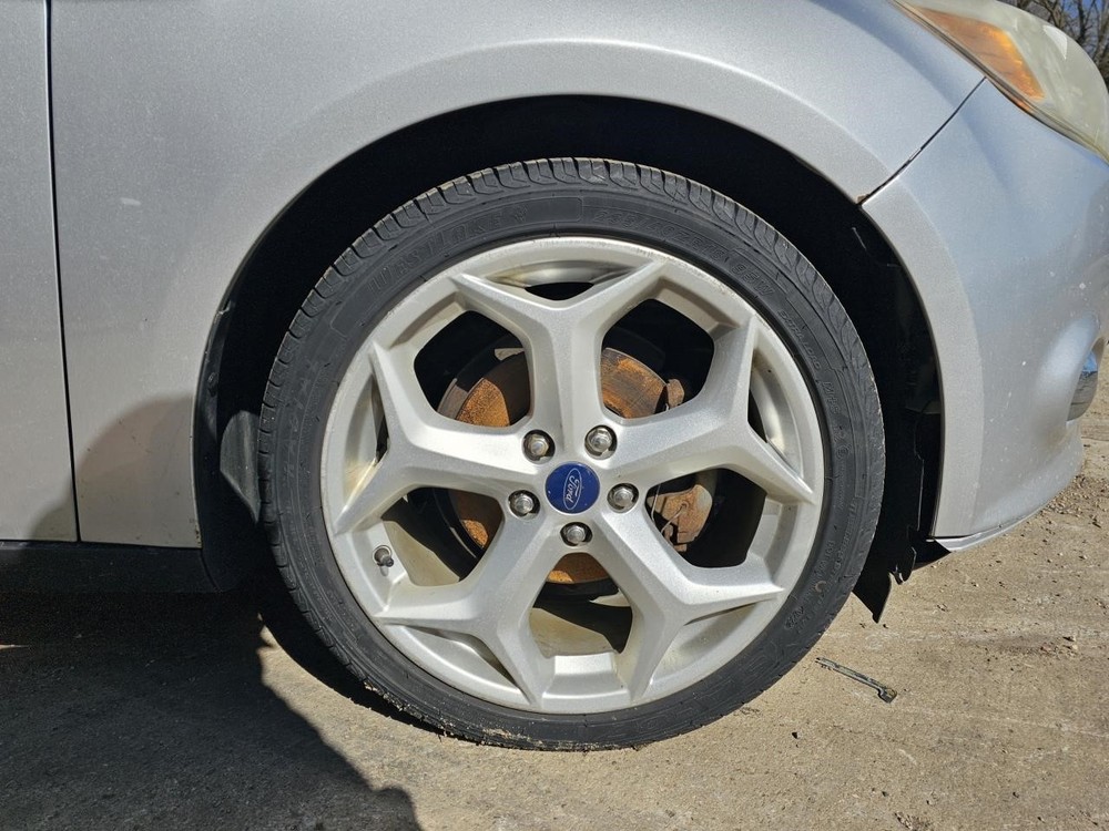 FOCUS 2012 Headrest 2443282