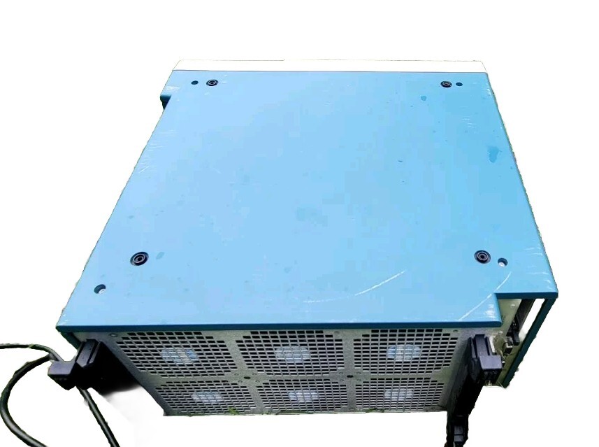 Tektronix TLA715 Logic Analyzer